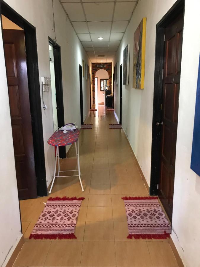 Kencana Guest House Пантай-Ченанг Екстер'єр фото